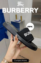 Cargar imagen en el visor de la galería, SANDALIA BURBERRY NEGRO BLANCO
