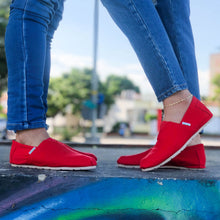 Cargar imagen en el visor de la galería, Alpargata Unisex Rojo
